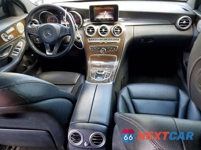 Zdjęcie 8 z 12 samochodu: 2018 MERCEDES-BENZ C 300 VIN:55SWF4JB3JU263844 - miniatura