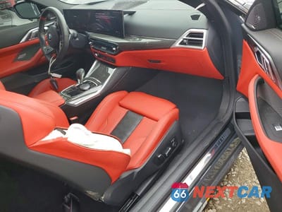 Zdjęcie 8 z 12 samochodu: 2025 BMW M4 COMPETITION VIN:WBS33HK01SCU60066 - miniatura