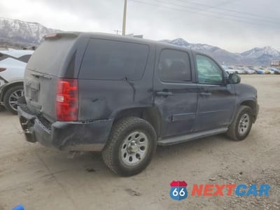 Trzecie zdjęcie samochodu z tyłu: 2011 CHEVROLET TAHOE SPECIAL VIN:1GNSK2E00BR244406 - miniatura