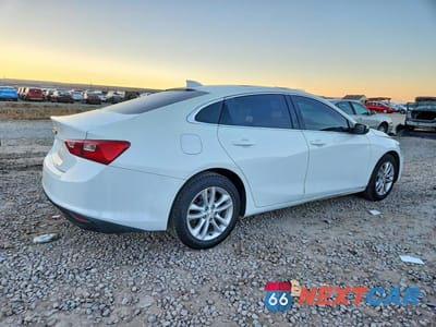 Trzecie zdjęcie samochodu z tyłu: 2018 CHEVROLET MALIBU LT VIN:1G1ZD5ST3JF129390 - miniatura