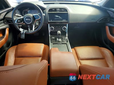 Zdjęcie 8 z 12 samochodu: 2020 JAGUAR XE R-DYNAMIC S VIN:SAJAT4GX0LCP61699 - miniatura