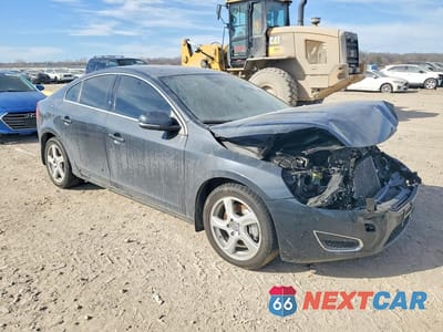 Czwarte zdjęcie samochodu z boku: 2013 VOLVO S60 T5 VIN:YV1612FH8D2174760 - miniatura