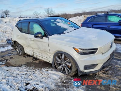 Czwarte zdjęcie samochodu z boku: 2021 VOLVO XC40 RECHARGE VIN:YV4ED3UR0M2600920 - miniatura