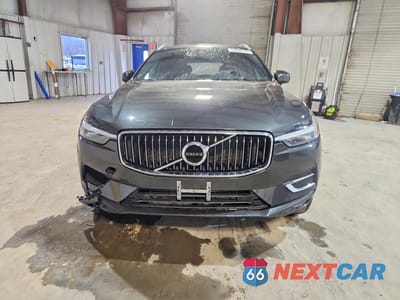 Piąte zdjęcie samochodu w środku: 2021 VOLVO XC60 T5 INSCRIPTION VIN:YV4102RL3M1774494 - miniatura