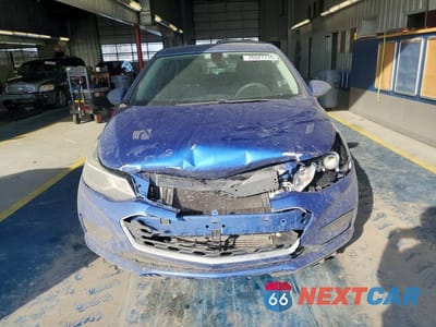 Piąte zdjęcie samochodu w środku: 2018 CHEVROLET CRUZE LT VIN:3G1BE6SM9JS514445 - miniatura