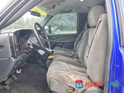 Zdjęcie 7 z 12 samochodu: 2001 CHEVROLET SILVERADO FLATBED TRUCK VIN:1GBJC34151F135588 - miniatura
