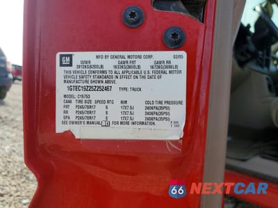 Zdjęcie 12 z 12 samochodu: 2005 GMC NEW SIERRA C1500 VIN:1GTEC19Z25Z252467 - miniatura
