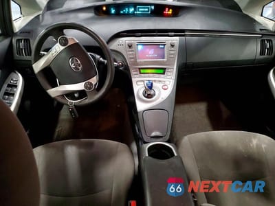 Zdjęcie 8 z 12 samochodu: 2015 TOYOTA PRIUS VIN:JTDKN3DU2F1991505 - miniatura