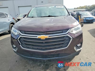 Piąte zdjęcie samochodu w środku: 2018 CHEVROLET TRAVERSE LT VIN:1GNERGKW3JJ179661 - miniatura