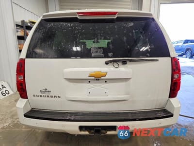 Zdjęcie 6 z 14 samochodu: 2013 CHEVROLET SUBURBAN K1500 LT VIN:1GNSKJE73DR123878 - miniatura