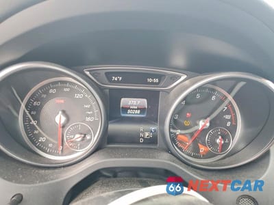 Zdjęcie 9 z 12 samochodu: 2018 MERCEDES-BENZ CLA 250 4MATIC VIN:WDDSJ4GB5JN539812 - miniatura