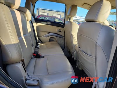 Zdjęcie 11 z 14 samochodu: 2011 MITSUBISHI OUTLANDER GT VIN:JA4JT5AX2BU017439 - miniatura