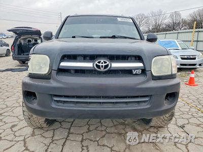 Piąte zdjęcie samochodu w środku: 2005 TOYOTA SEQUOIA SR5 VIN:5TDZT34A95S247119 - miniatura