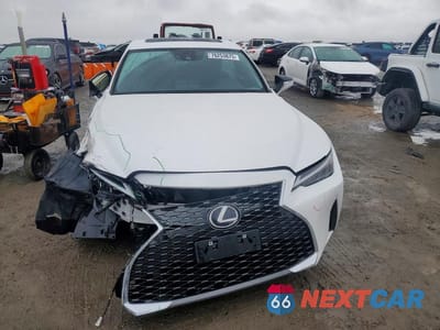 Piąte zdjęcie samochodu w środku: 2023 LEXUS IS 300 BASE VIN:JTHDA1D25P5128570 - miniatura
