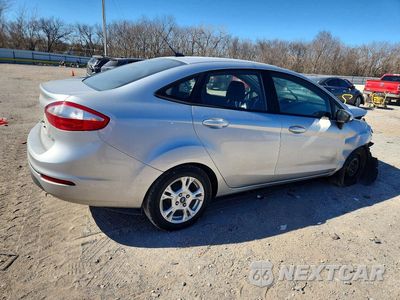Trzecie zdjęcie samochodu z tyłu: 2016 FORD FIESTA SE VIN:3FADP4BJ3GM111911 - miniatura