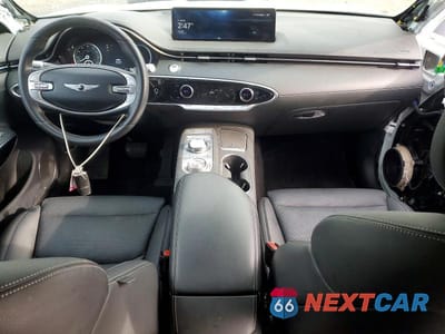 Zdjęcie 8 z 12 samochodu: 2025 GENESIS GV70 BASE VIN:5NMMADTB5SH023974 - miniatura