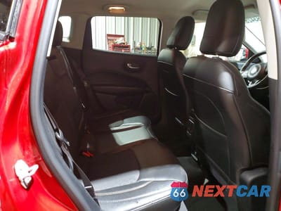 Zdjęcie 11 z 13 samochodu: 2018 JEEP COMPASS LATITUDE VIN:3C4NJDBB0JT481297 - miniatura