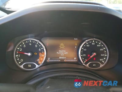 Zdjęcie 9 z 12 samochodu: 2015 JEEP RENEGADE LIMITED VIN:ZACCJBDT6FPB28871 - miniatura