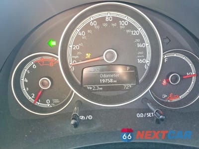 Zdjęcie 9 z 12 samochodu: 2017 VOLKSWAGEN BEETLE S/SE VIN:3VW517AT6HM813658 - miniatura