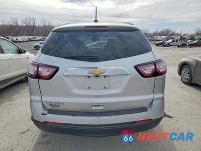 Zdjęcie 6 z 12 samochodu: 2017 CHEVROLET TRAVERSE LS VIN:1GNKRFKD4HJ309534 - miniatura