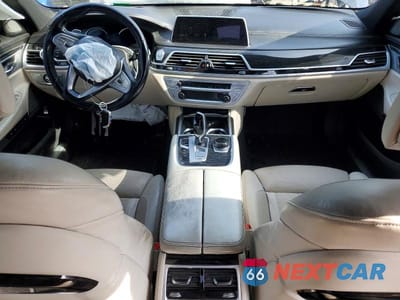 Zdjęcie 8 z 11 samochodu: 2019 BMW ALPINA B7 VIN:WBA7F2C51KB239979 - miniatura