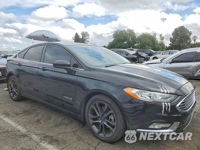 Czwarte zdjęcie samochodu z boku: 2018 FORD FUSION SE HYBRID VIN:3FA6P0LU8JR247794 - miniatura
