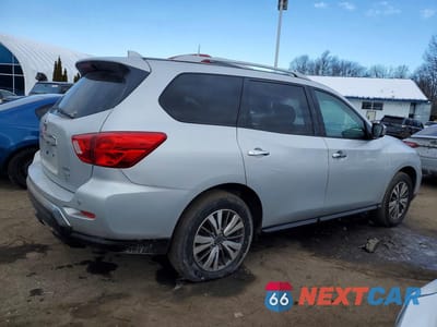 Trzecie zdjęcie samochodu z tyłu: 2019 NISSAN PATHFINDER S VIN:5N1DR2MM7KC624374 - miniatura