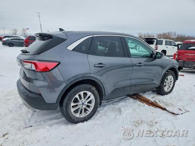 Trzecie zdjęcie samochodu z tyłu: 2022 FORD ESCAPE SE VIN:1FMCU9G60NUA03850 - miniatura