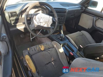 Zdjęcie 8 z 11 samochodu: 1991 BMW 318 I VIN:WBABA7317MEJ11315 - miniatura