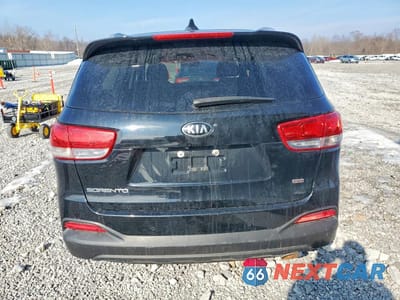Zdjęcie 6 z 12 samochodu: 2018 KIA SORENTO LX VIN:5XYPG4A35JG357308 - miniatura