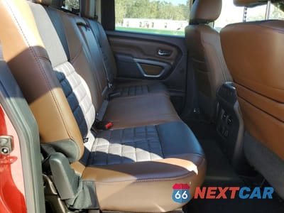 Zdjęcie 10 z 13 samochodu: 2017 NISS TITAN PLATINUM RESERVE VIN:1N6AA1E58HN506859 - miniatura