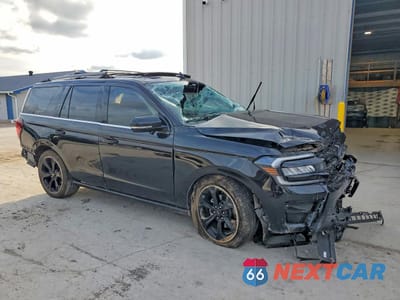 Czwarte zdjęcie samochodu z boku: 2023 FORD EXPEDITION LIMITED VIN:1FMJU2A84PEA13111 - miniatura