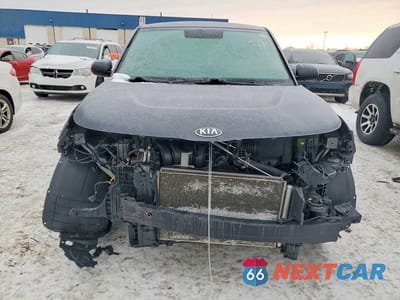 Piąte zdjęcie samochodu w środku: 2020 KIA SOUL LX VIN:KNDJ23AU1L7098162 - miniatura