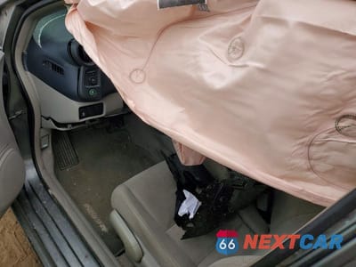 Zdjęcie 8 z 11 samochodu: 2010 HONDA INSIGHT EX VIN:JHMZE2H77AS002547 - miniatura