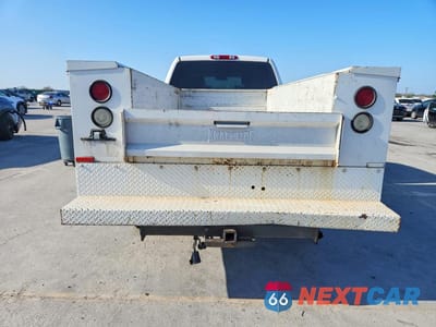 Zdjęcie 6 z 11 samochodu: 2013 CHEVROLET SILVERADO UTILITY / SERVICE TRUCK VIN:1GB2CVCGXDZ255525 - miniatura