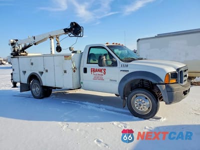 Czwarte zdjęcie samochodu z boku: 2006 FORD F550 SUPER DUTY UTILITY / SERVICE TRUCK VIN:1FDAF56P56ED35606 - miniatura