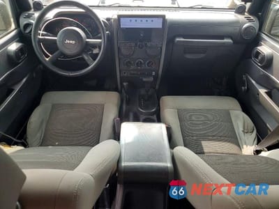 Zdjęcie 8 z 11 samochodu: 2008 JEEP WRANGLER UNLIMITED X VIN:1J4GA39118L581120 - miniatura