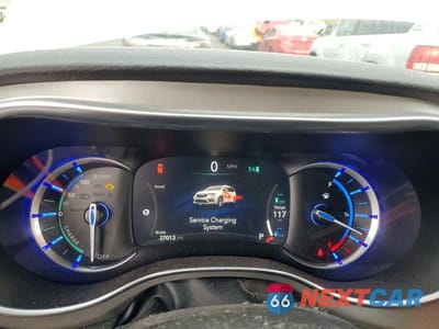 Zdjęcie 9 z 12 samochodu: 2023 CHRYSLER PACIFICA HYBRID LIMITED VIN:2C4RC1S72PR562707 - miniatura