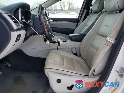 Zdjęcie 7 z 12 samochodu: 2019 JEEP GRAND CHEROKEE SUMMIT VIN:1C4RJFJT8KC774935 - miniatura