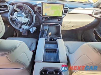 Zdjęcie 8 z 12 samochodu: 2025 TOYOTA TUNDRA CREWMAX LIMITED VIN:5TFJA5DB4SX326792 - miniatura