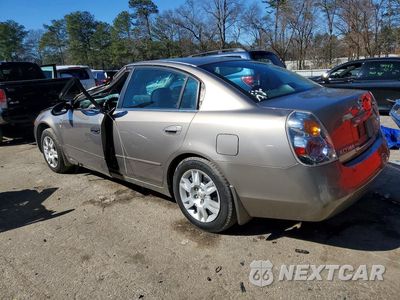 Trzecie zdjęcie samochodu z tyłu: 2004 NISSAN ALTIMA BASE VIN:1N4AL11D64C198872 - miniatura