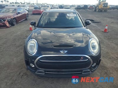 Piąte zdjęcie samochodu w środku: 2017 MINI COOPER S CLUBMAN VIN:WMWLN9C30H2E50496 - miniatura