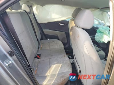Zdjęcie 10 z 11 samochodu: 2022 KIA RIO 5-DOOR S VIN:3KPA25AD6NE434032 - miniatura