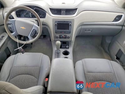 Zdjęcie 8 z 12 samochodu: 2017 CHEVROLET TRAVERSE LS VIN:1GNKRFKD4HJ309534 - miniatura