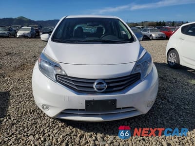 Piąte zdjęcie samochodu w środku: 2016 NISS VERSA NOTE SV VIN:3N1CE2CP4GL402610 - miniatura