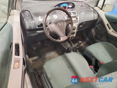 Zdjęcie 8 z 12 samochodu: 2007 TOYOTA YARIS VIN:JTDJT923185211309 - miniatura