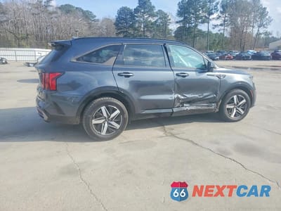 Trzecie zdjęcie samochodu z tyłu: 2022 KIA SORENTO S VIN:5XYRL4LC3NG122476 - miniatura