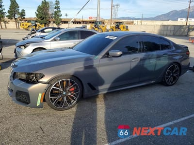 2022 BMW M550XI WBA13BK04NCJ54220 - główne zdjęcie licytacji z USA - miniatura