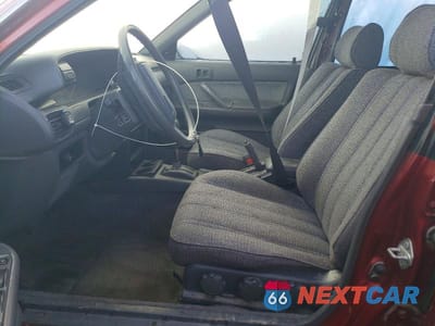 Zdjęcie 7 z 11 samochodu: 1989 TOYOTA CAMRY DLX VIN:JT2SV21E7K3372011 - miniatura