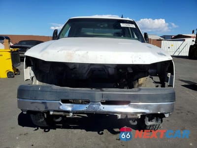 Piąte zdjęcie samochodu w środku: 2006 CHEVROLET SILVERADO K2500 HEAVY DUTY VIN:1GCHK23DX6F224521 - miniatura